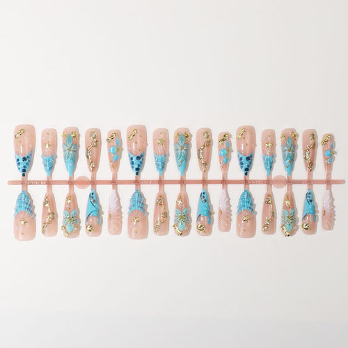 Künstlerische Nageltips Kollektion Karnz
