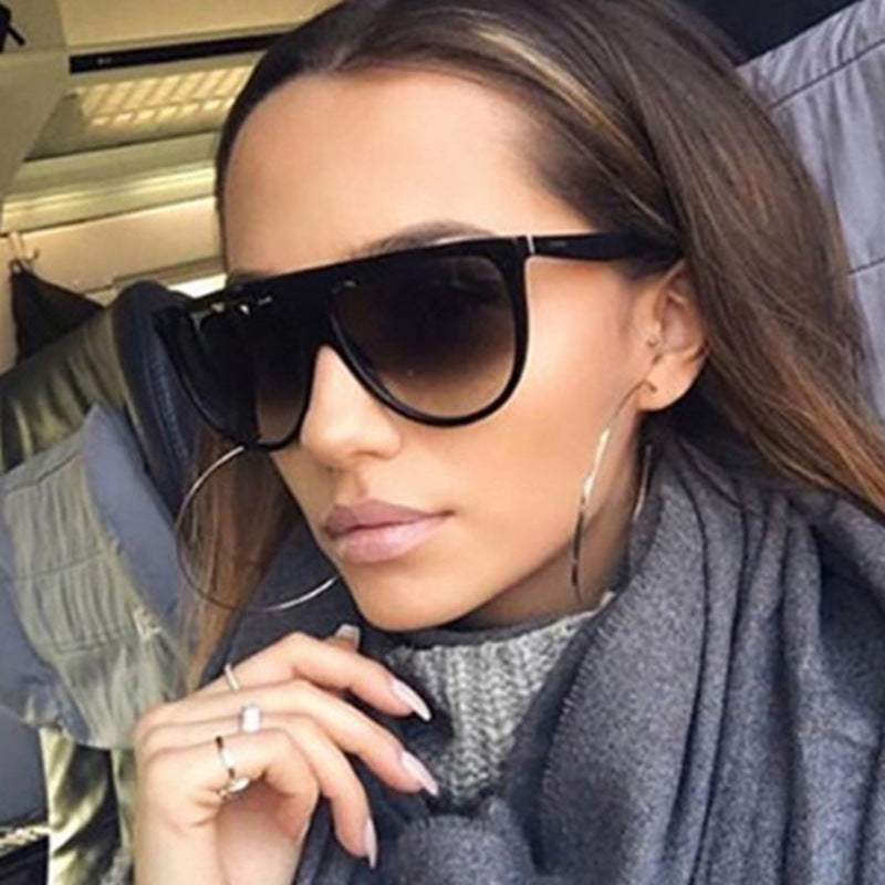 Damen trendige Oversized-Sonnenbrille mit stylischem transparenten Rahmen Karnz