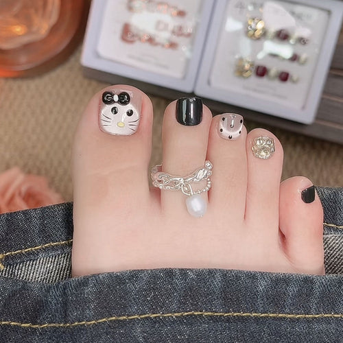 Dekorative Fußnagelkunst