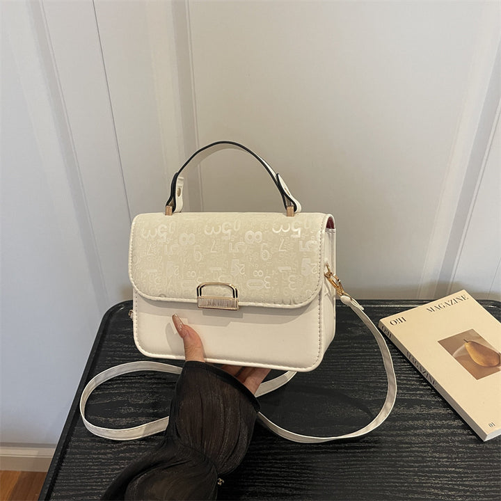 Stilvolle strukturierte Handtasche  1790614128