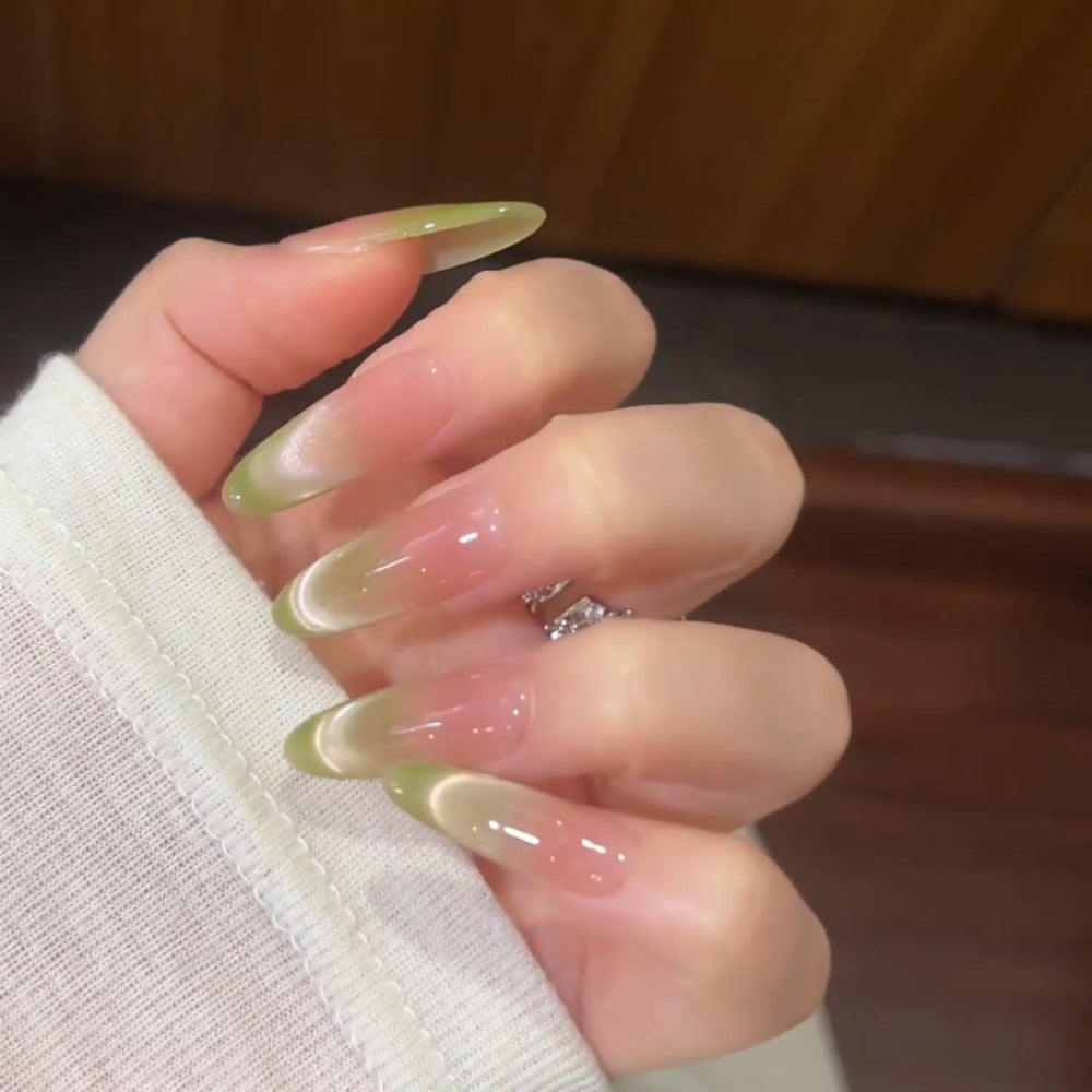 Thematische Charakter-verschönerte Press-On Nagelset Karnz