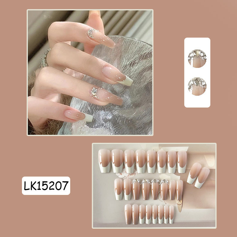 Dekorative Press-On-Nagelspitzen mit Rhinestone-Akzent Karnz