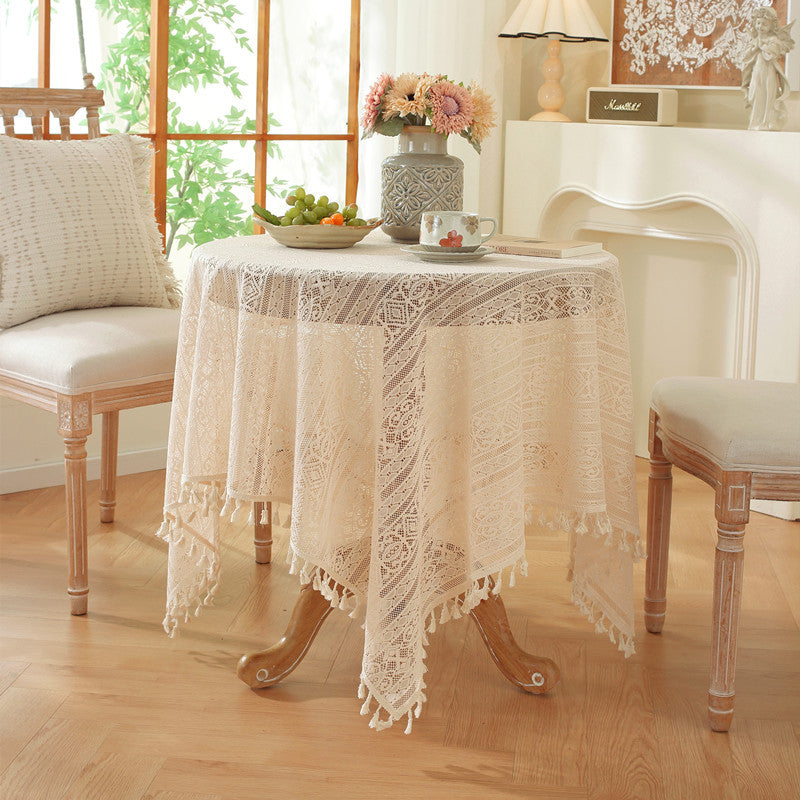 Häkelspitzen-Tischdecke