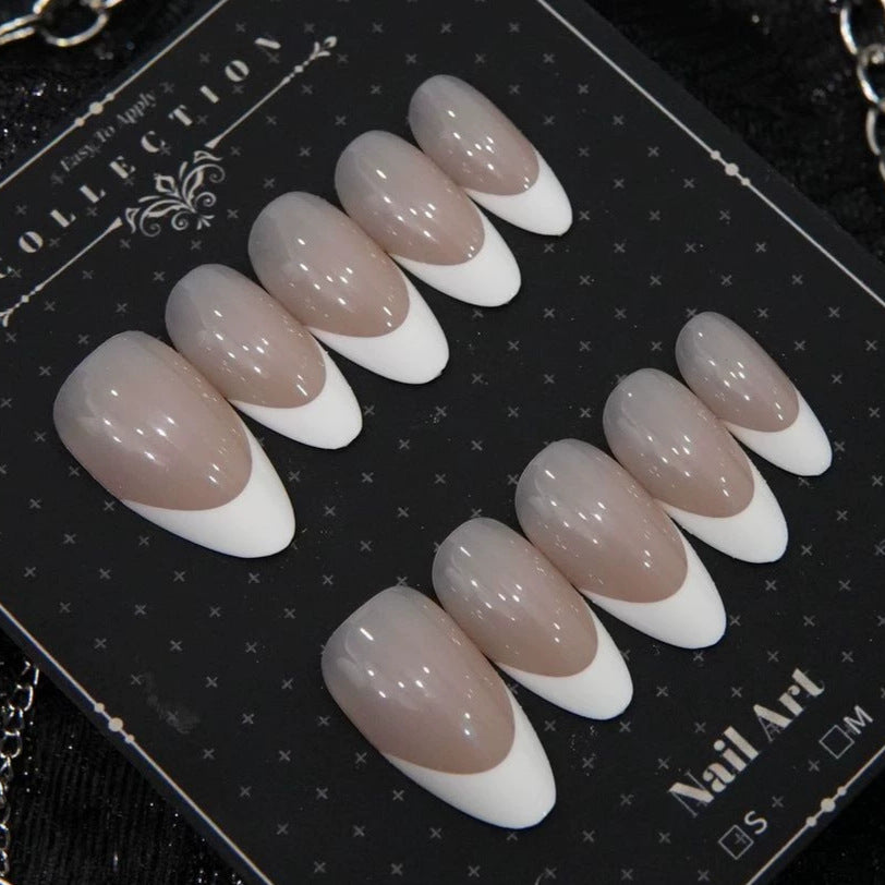 Elegante French Tip Press-On Nägel