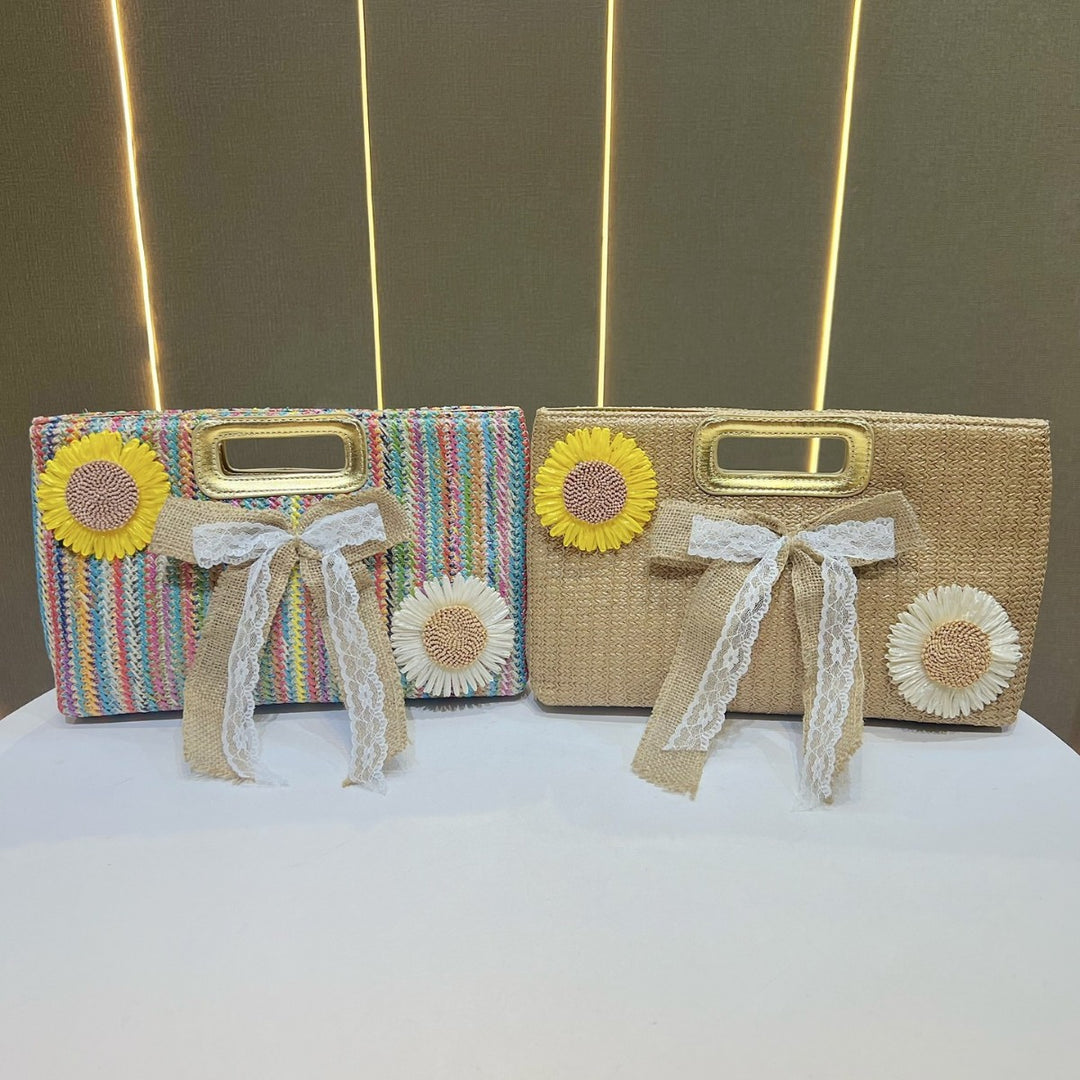 Dekorative Stroh-Clutch