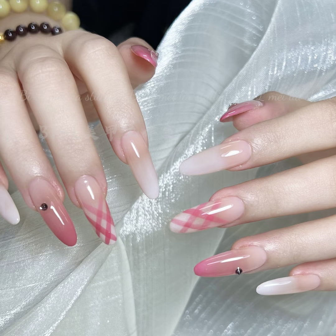 Elegantes Ombre Press-On Nagelkunstset
