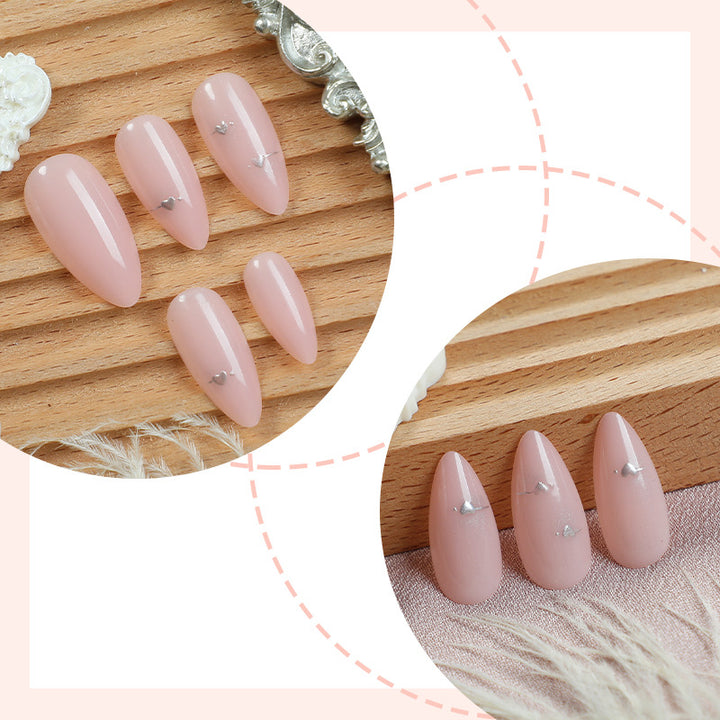 Stylische Press-On Nagelkollektion Karnz