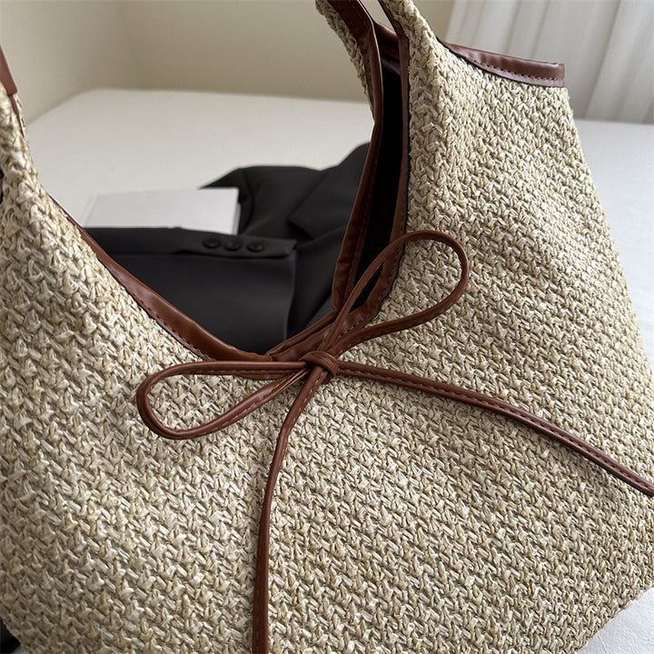 Gewebte Strohtasche für den Strand