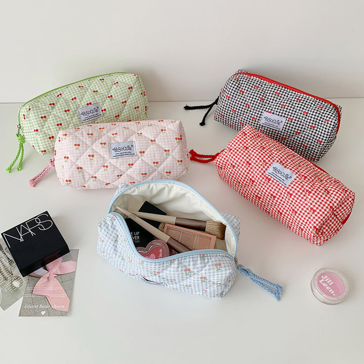 Quilted Cherry Print Stiftetui Karnz