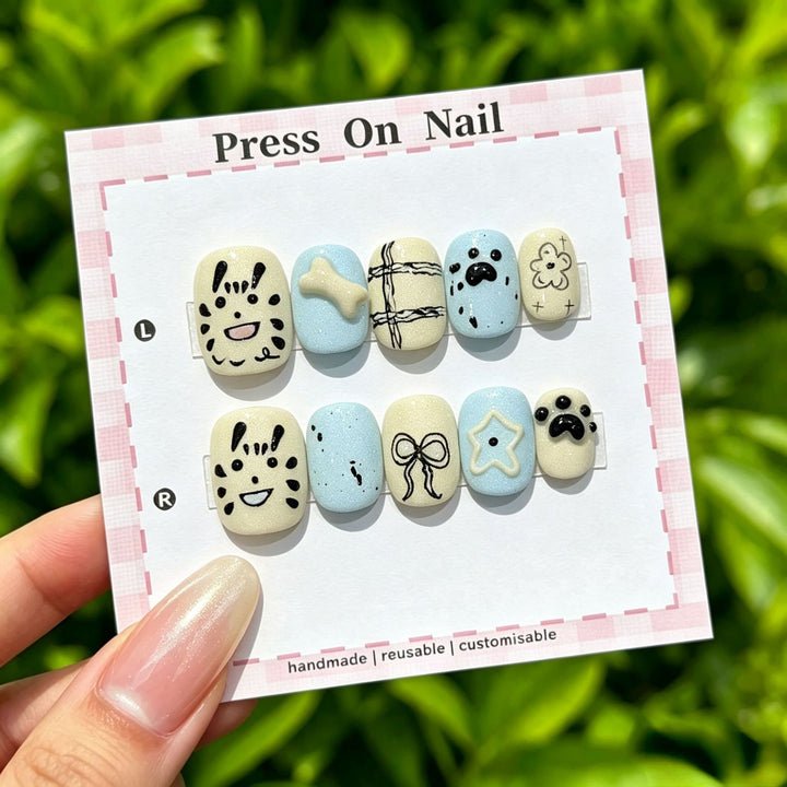Glamourös Press-On Nagelkunst Set mit dekorativen Strasssteinen
