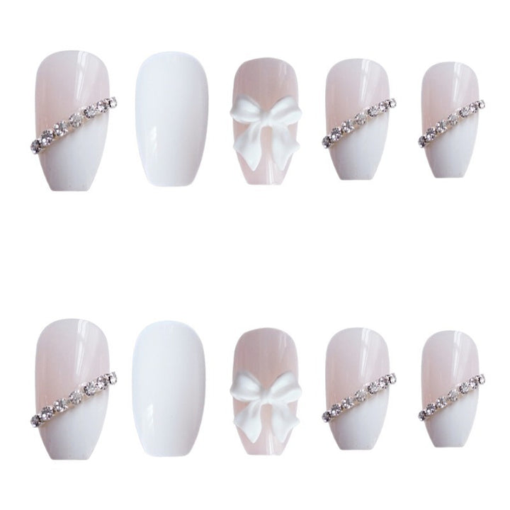 Premium Dekorative Press-On Nagelset mit Strassakzenten Karnz