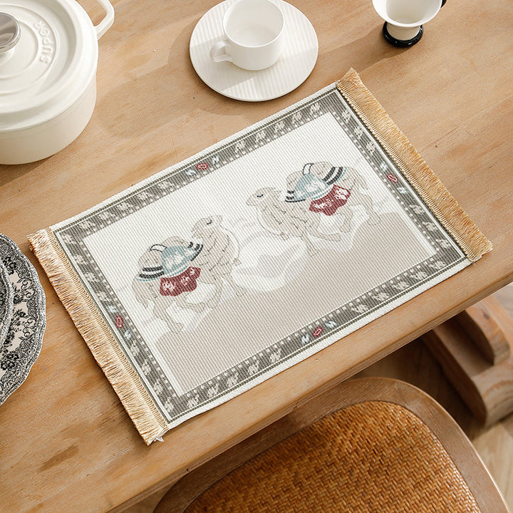 Gewebter kleiner Läufer-Teppich im Vintage-Ornamentstil mit Fransen