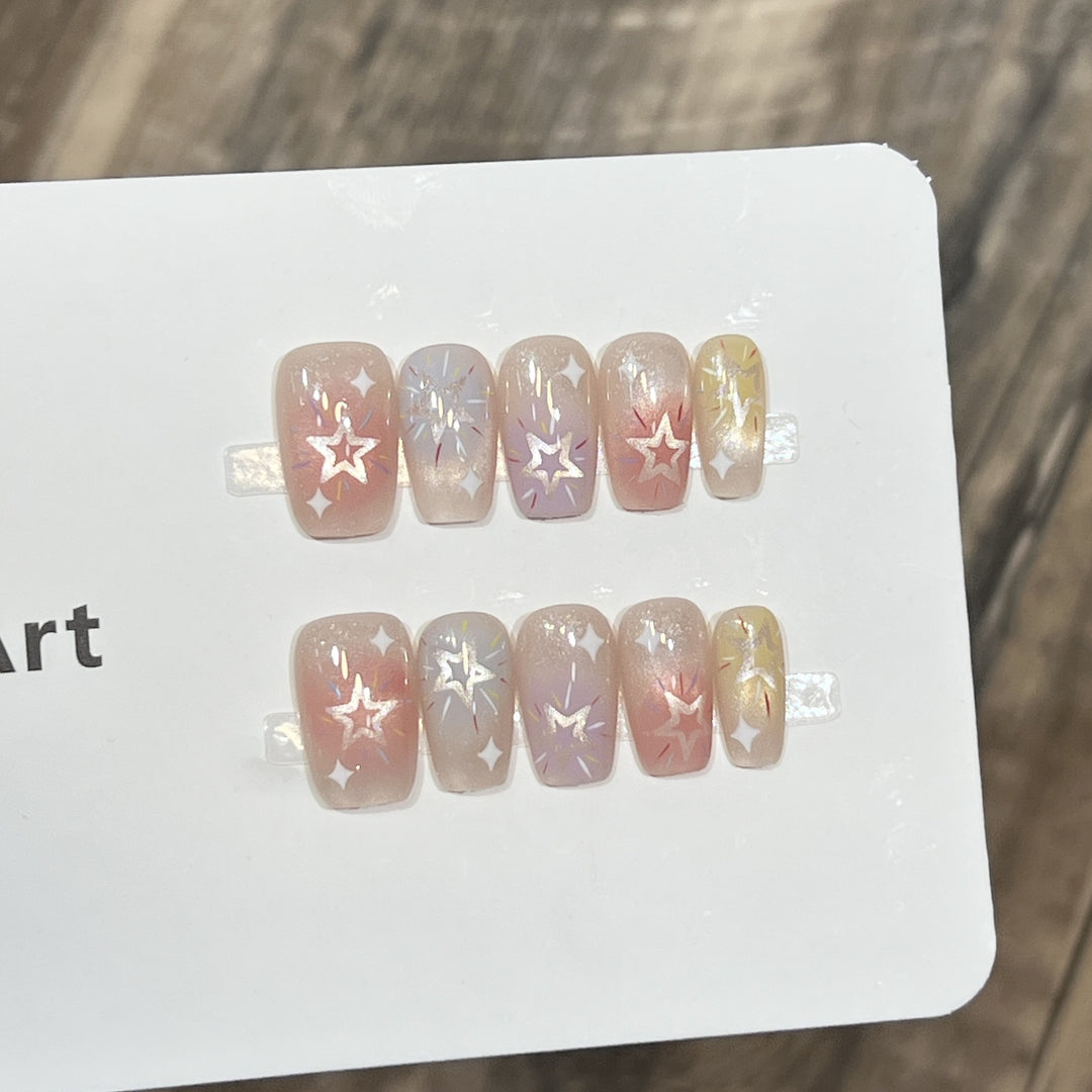 Themen Press-On Nagelkunstset mit Hello Kitty Designs Karnz