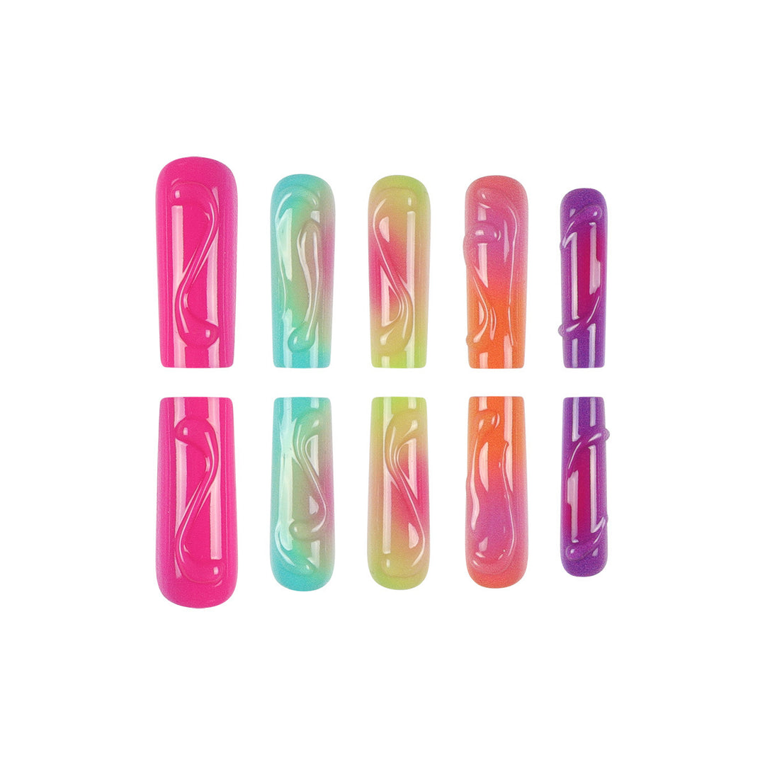 Künstlerische Ombre Nagelverlängerungen Karnz