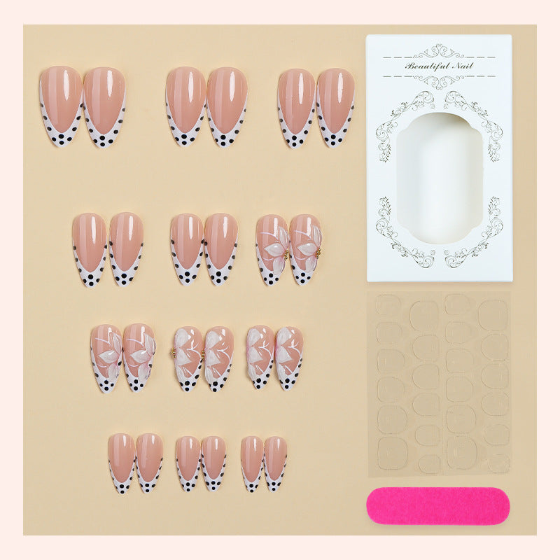 Elegantes articuliertes Press-On-Nagelset Karnz