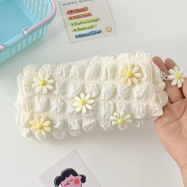 Handytasche mit Floralem Detail Karnz