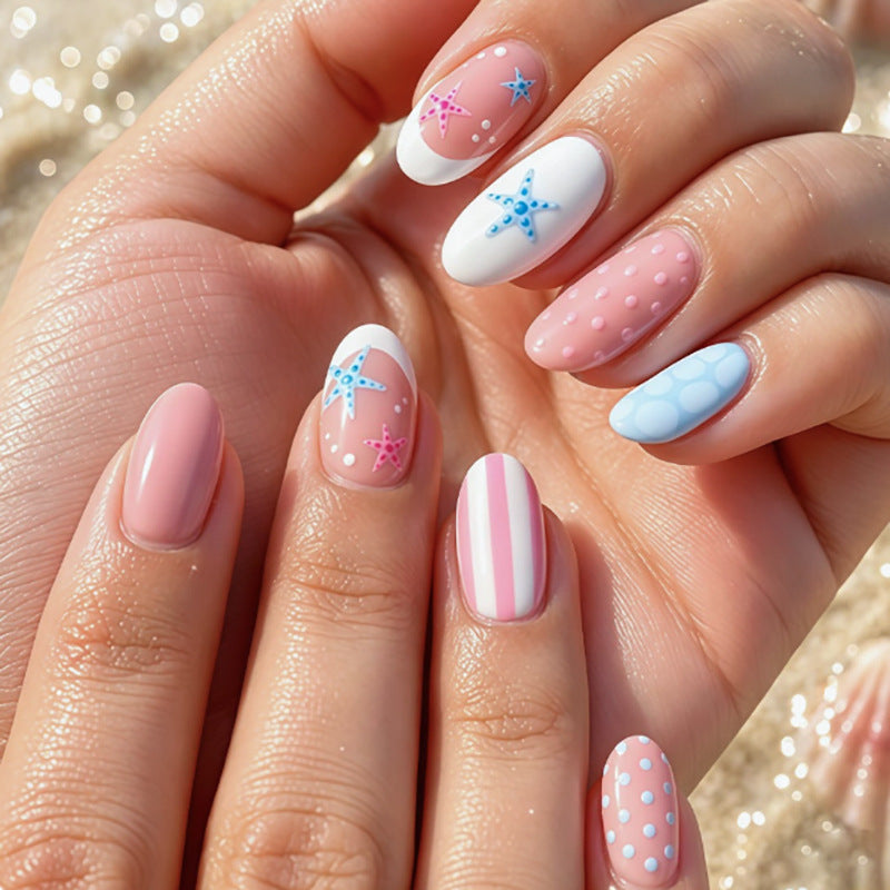 Dekoratives Press-On Nagelkunst-Set mit geometrischen Mustern