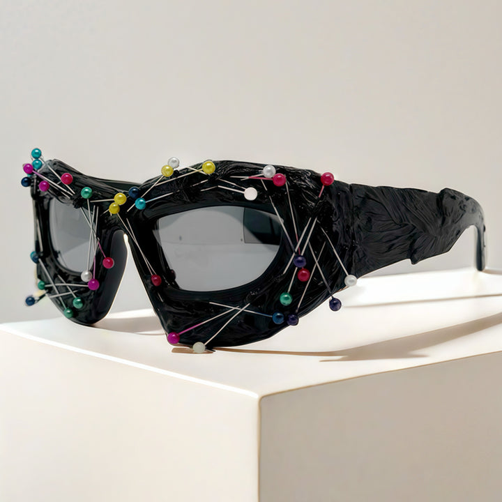 Damen Kreative Design-Sonnenbrille mit innovativem Akzent Karnz