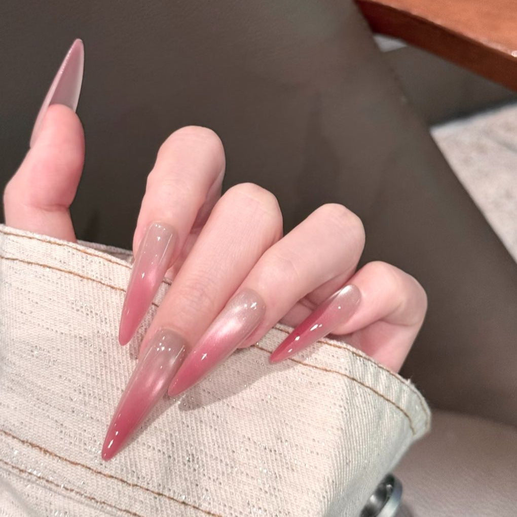 Stiletto Press-On Nagelkunst