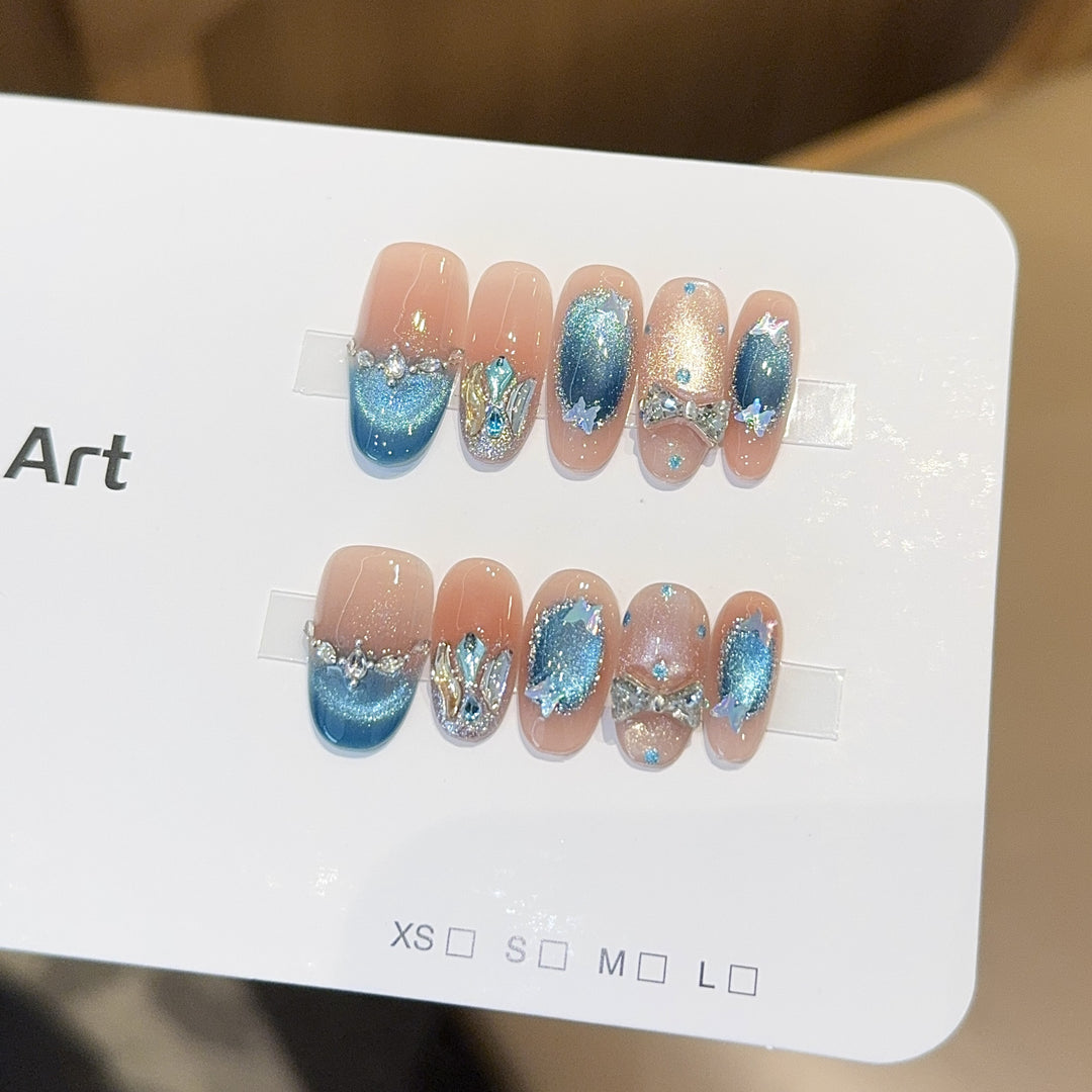 Künstliche Nagelspitzen mit Glitzer- und Wasserfarben-Effekt Karnz