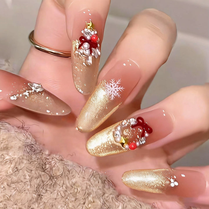 Kunstnagelset mit festlichem Design Karnz