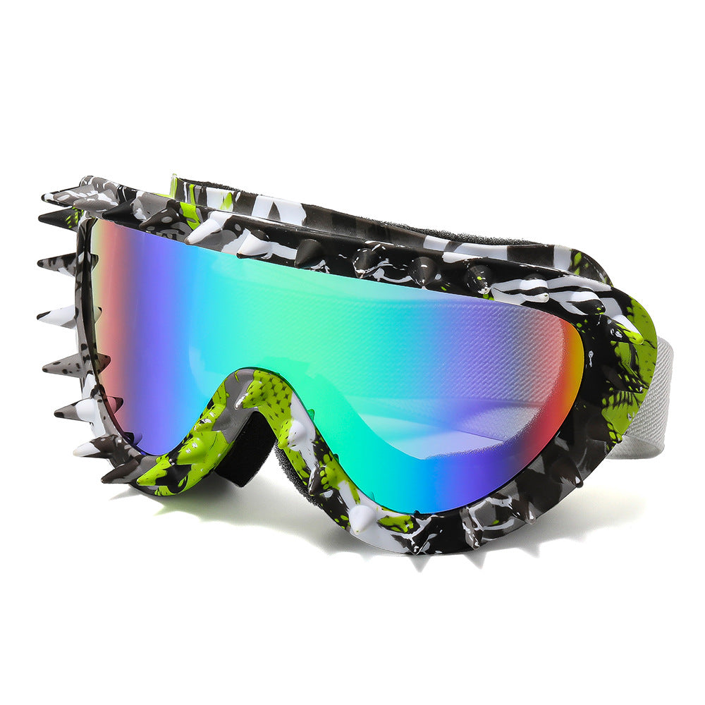 Damen stylische Schutzbrille mit markantem Spike-Design Karnz