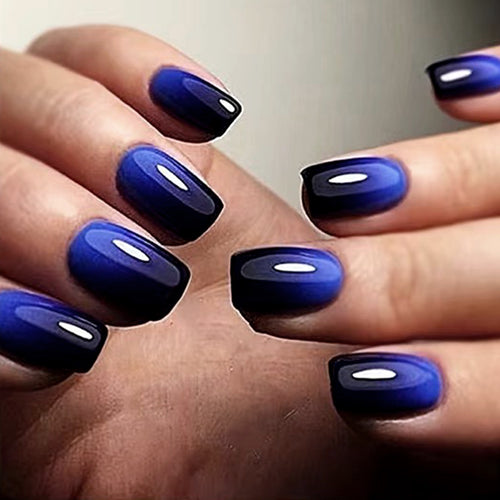 Kunstvolle Nagelpflege Karnz