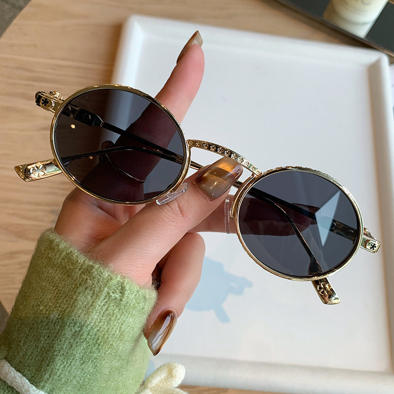 Damen Elegante Sonnenbrille mit filigranen Details Karnz
