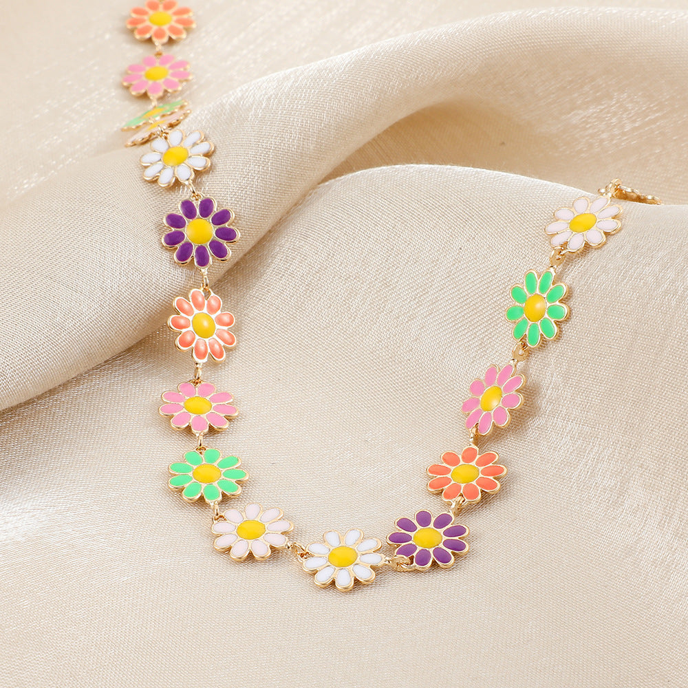 Florales Charme Statement-Halskette Karnz