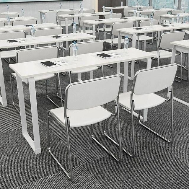 Moderner Konferenztisch mit integriertem Stauraum Karnz