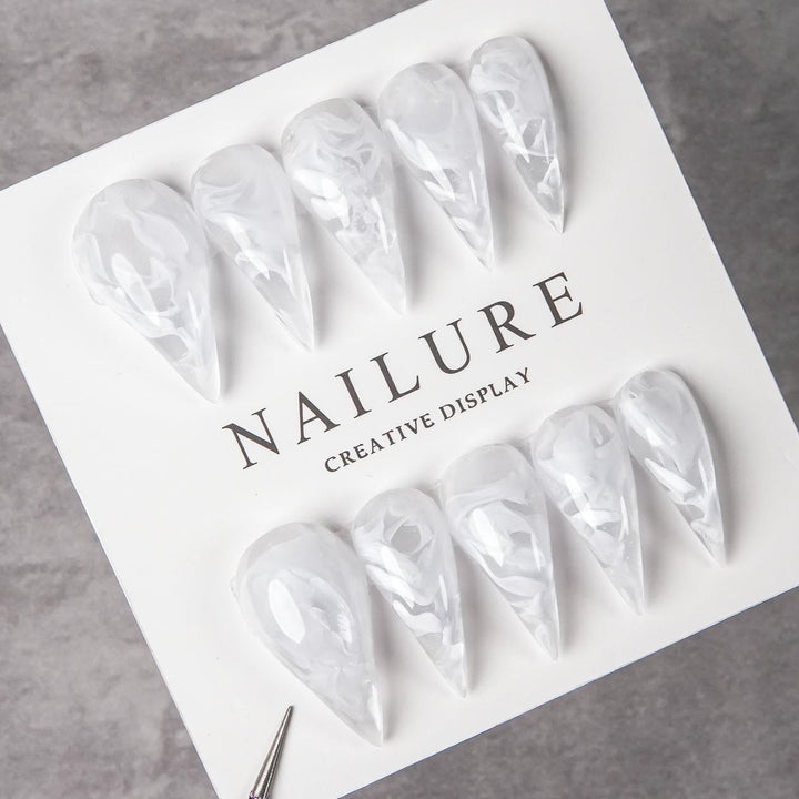 Künstlerische Stiletto Press-On Nagelverzierungen  1791254780