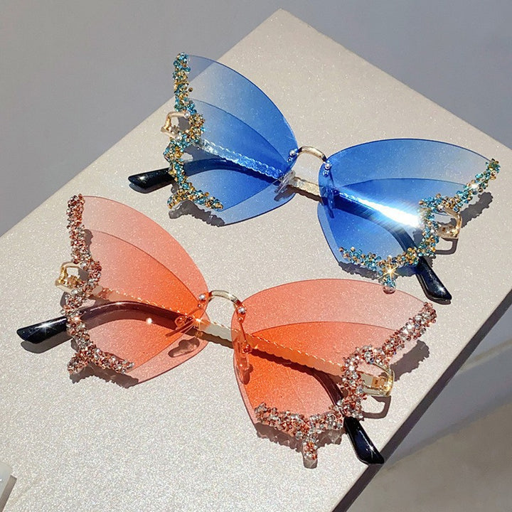 Damen extravagante Sonnenbrille mit funkelndem Butterfly-Design Karnz