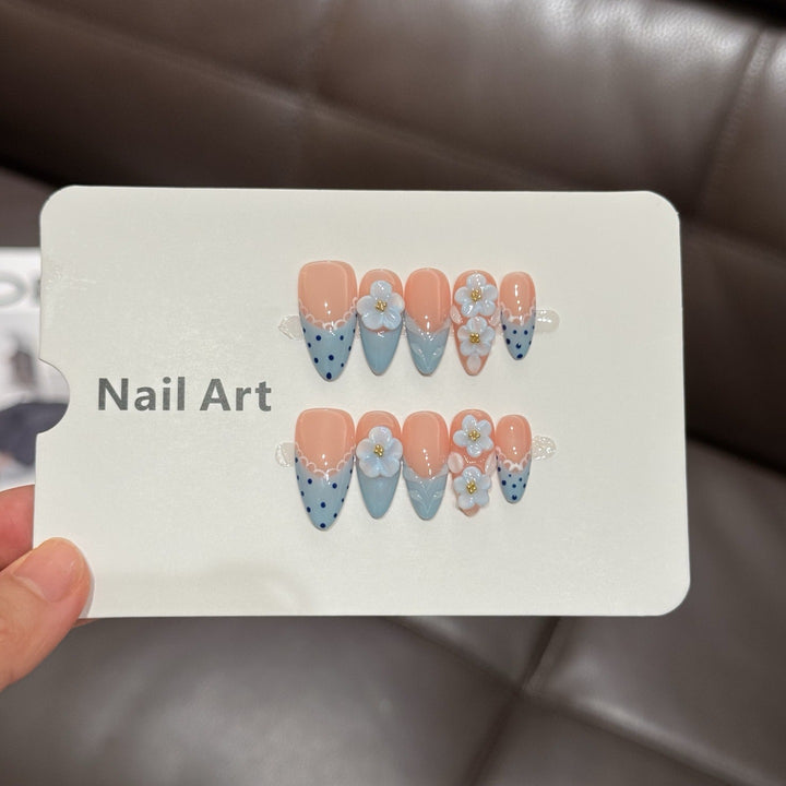 Floral Accent Press-On Nail Art Set