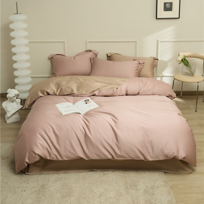 Wendbare Bettgarnitur aus Baumwoll‑Renforcé mit Soft‑Finish, verdecktem Reißverschluss und extra Kissenbezügen