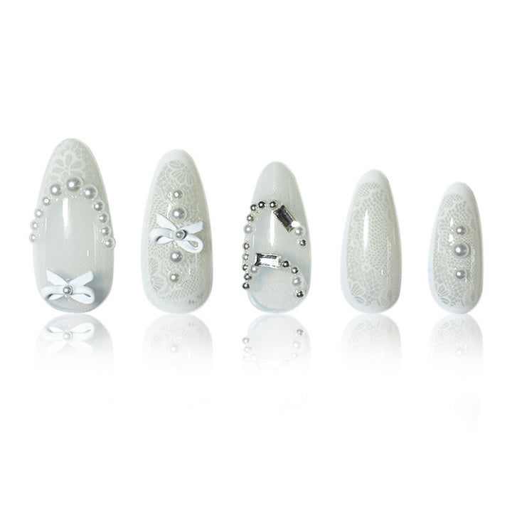 Elegante Spitzen Design Nagelverlängerungen Karnz