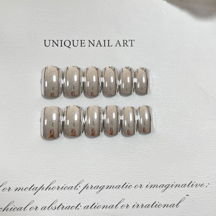 Spiegelnd Glänzendes Press-On Nagelset Karnz