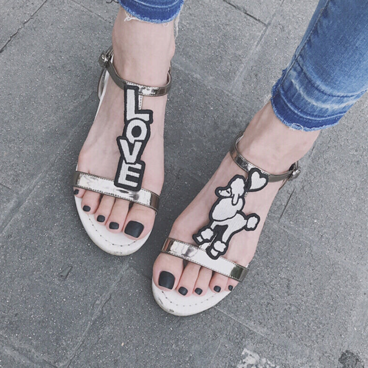 Sandalen mit Kreativem Schriftzug und Pudel-Design Karnz