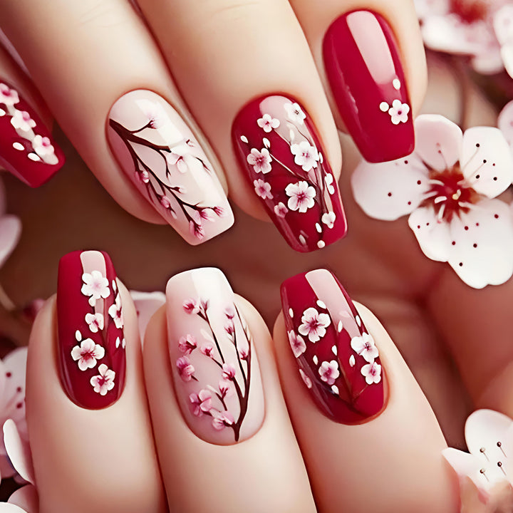 Kunstnägel mit Blühendem Kirschblüten-Design Karnz