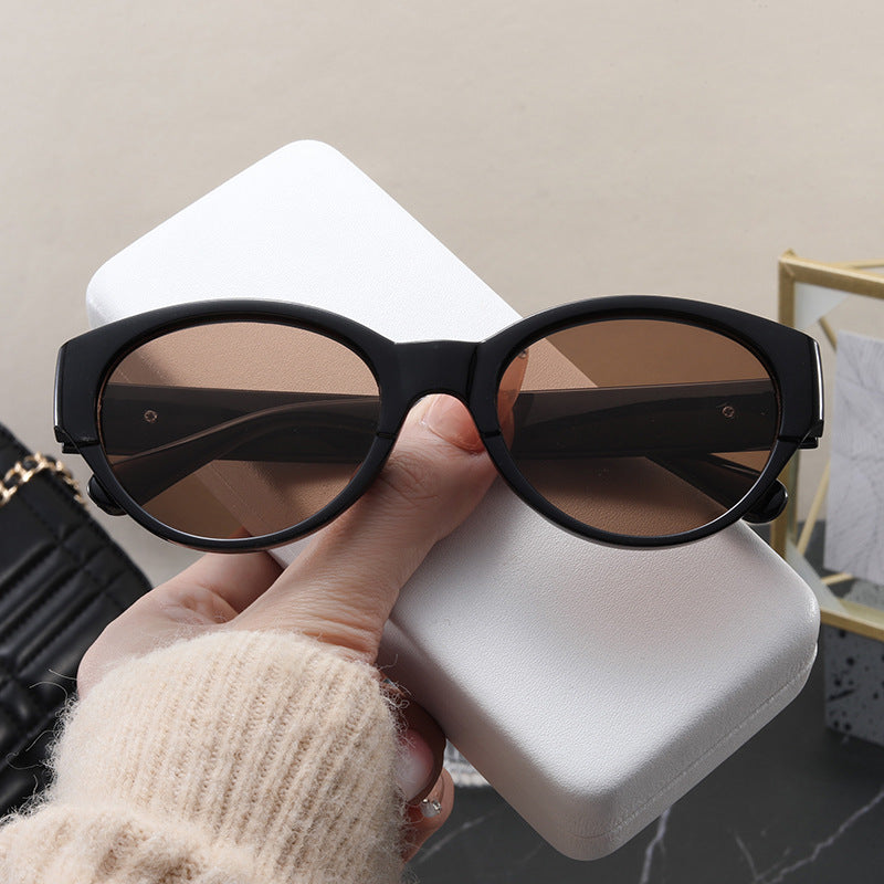 Damen Cat-Eye Sonnenbrille mit exotischem Design und robustem Rahmen Karnz