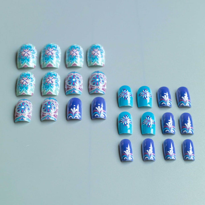 Künstlerisches Blumenmuster Nagelkunst