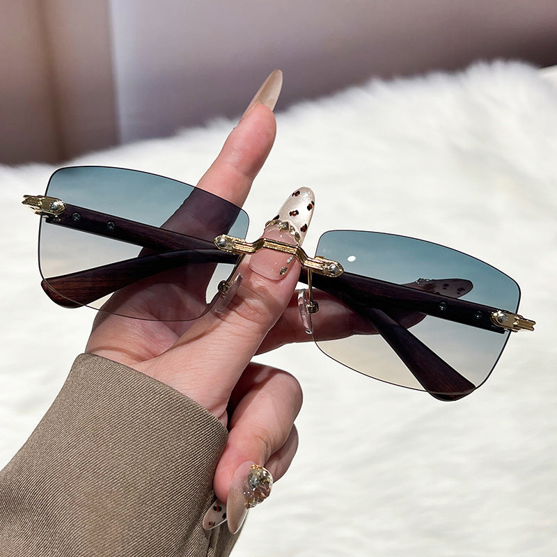 Damen extravagante modische Sonnenbrille mit innovativem Rahmen Karnz