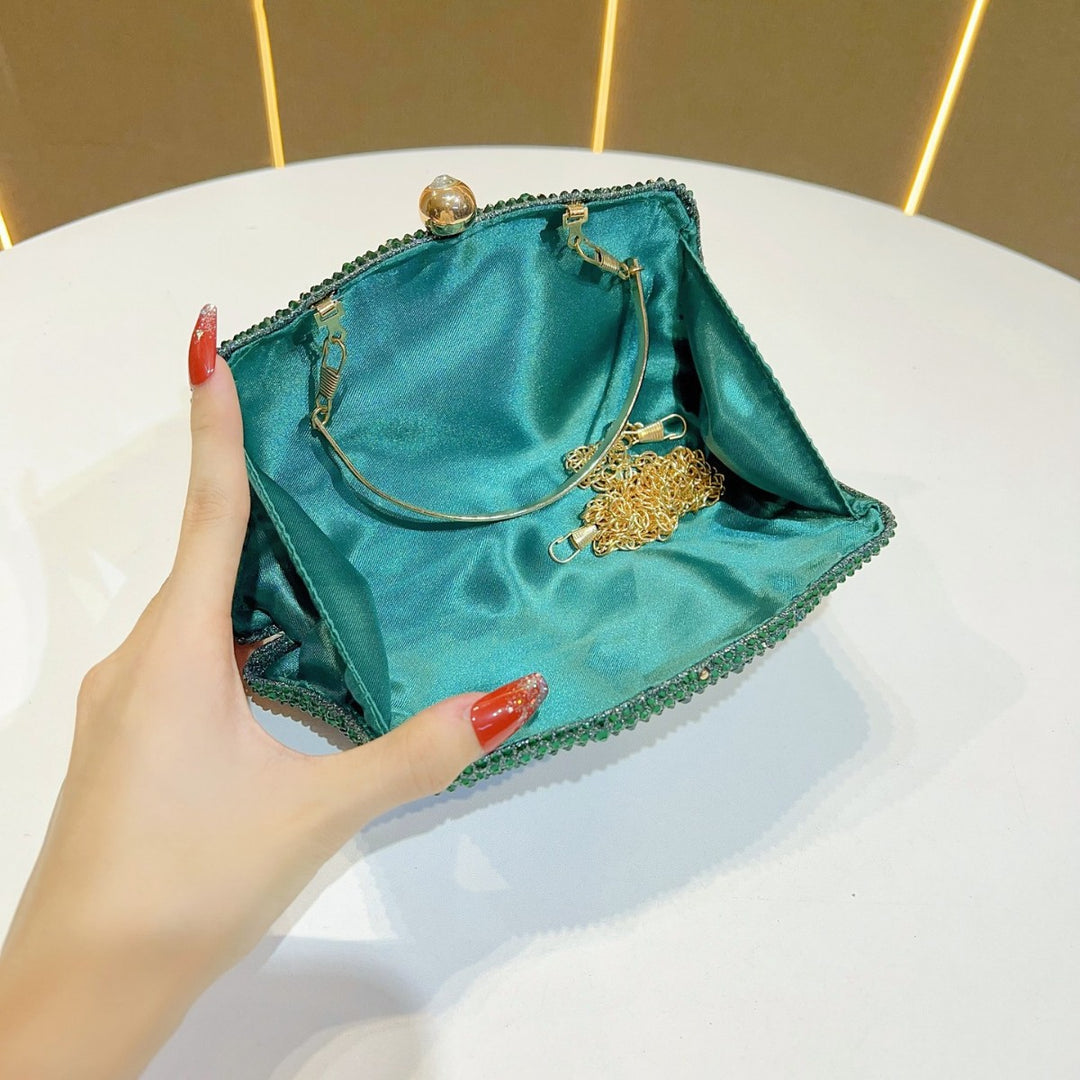 Strassbesetzte Abendclutch