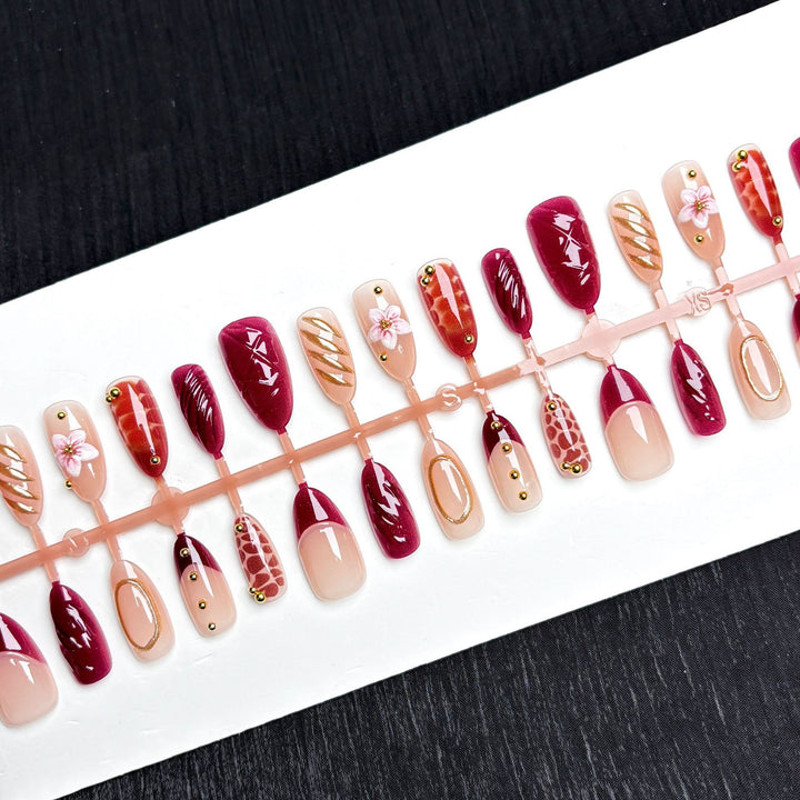Glamouröse floral-verzierte Druck-Nagelset