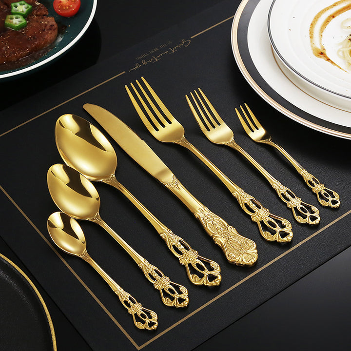 Elegante und Kunstvoll Gestaltete Salatgabel Karnz