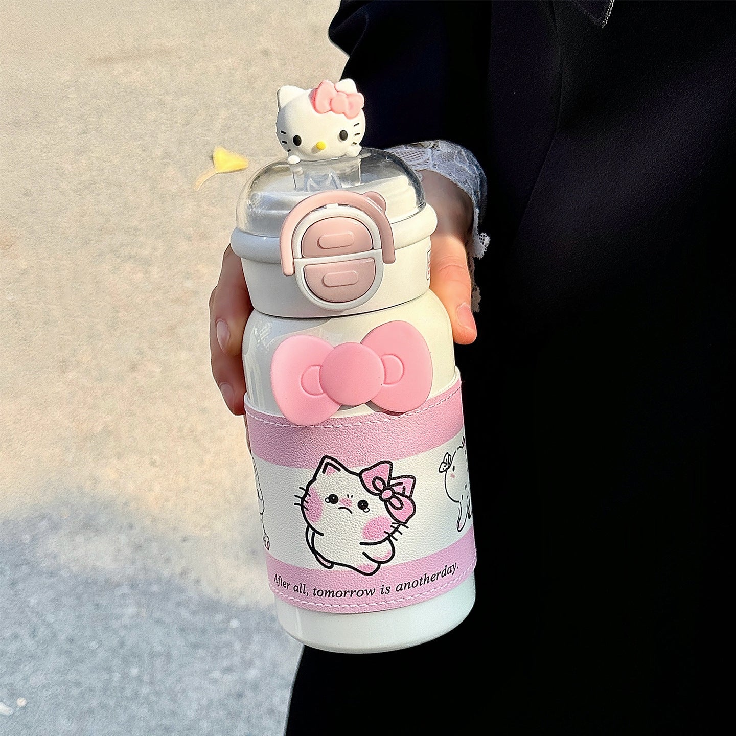 Damen kreative Trinkflasche mit interaktivem Deckel und süßem Motiv Karnz