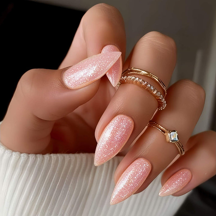 Glitzerndes mandelförmiges Press-On-Nagelset Karnz