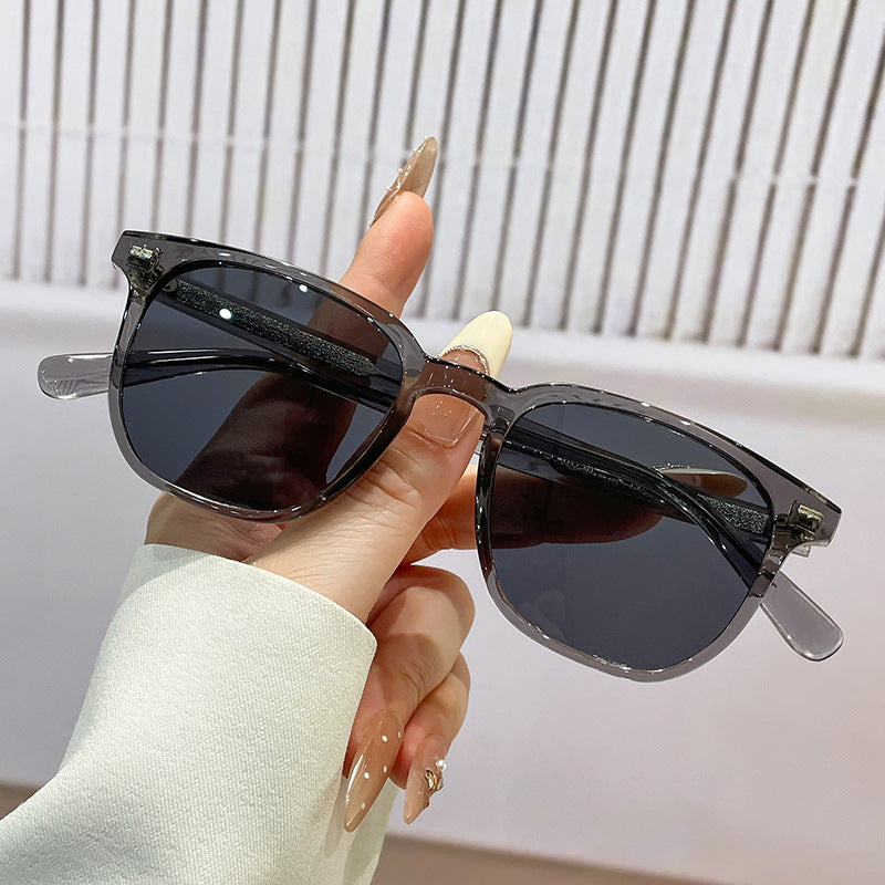 Damen modische Sonnenbrille mit trendigem Farbverlauf Karnz