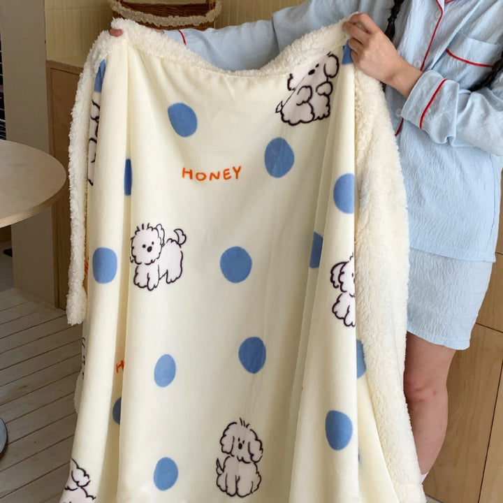 Wendbare Kuscheldecke mit Sherpa-Fleece, niedlichen Hunde-Illustrationen und kariertem Muster