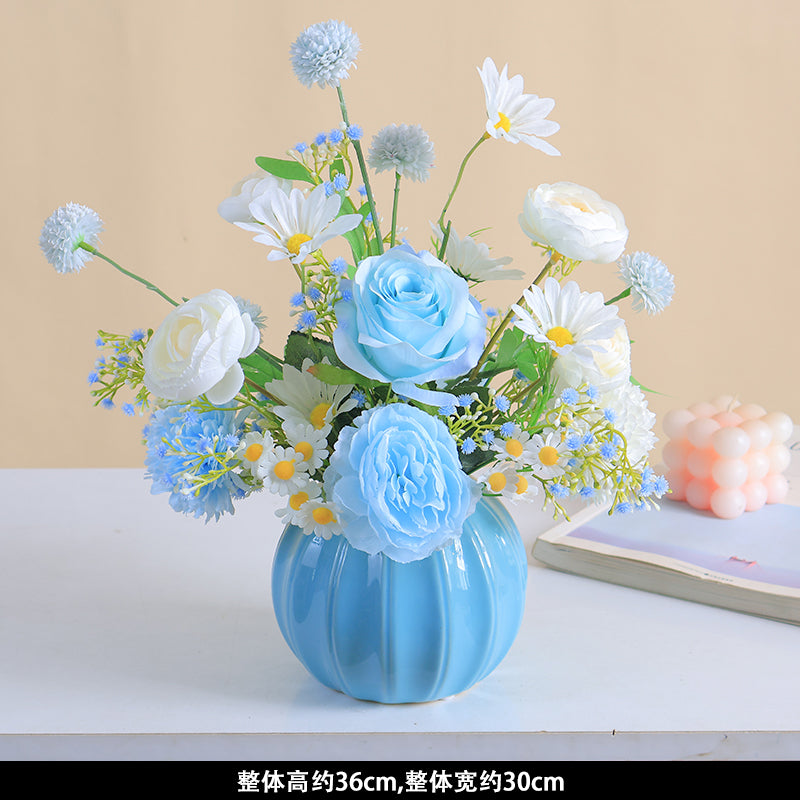 Charmante florale Mittelstück Arrangement