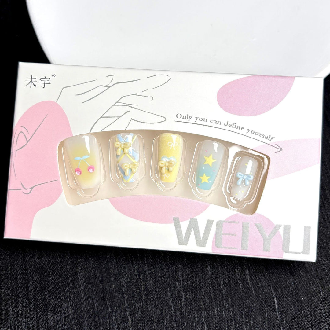 Verspielt Press-On Nagelkunst
